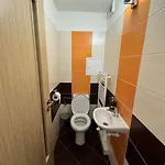 Moderny S Vlastnym Parkovanim V Blizkosti Prirody דירה ז'ילינה