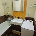 Moderny S Vlastnym Parkovanim V Blizkosti Prirody ז'ילינה