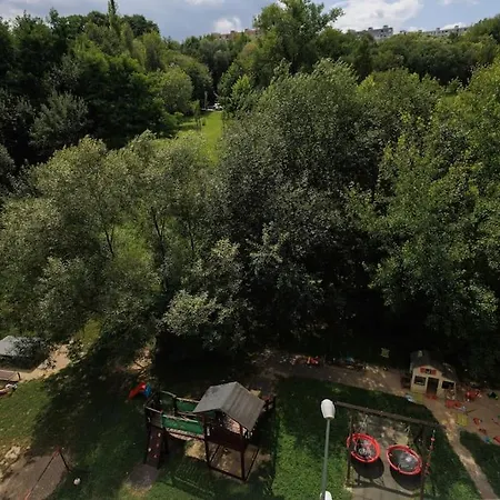 Moderny S Vlastnym Parkovanim V Blizkosti Prirody דירה *