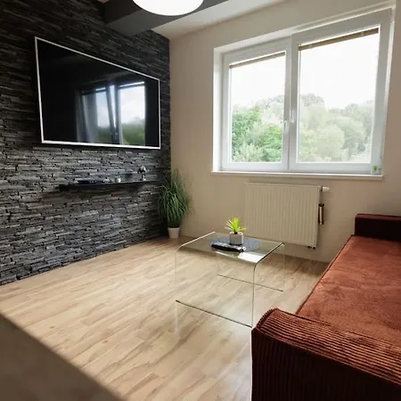 Moderny S Vlastnym Parkovanim V Blizkosti Prirody Appartement