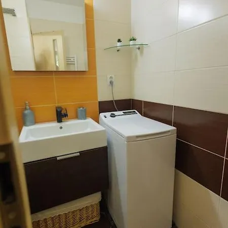 Moderny S Vlastnym Parkovanim V Blizkosti Prirody Žilina