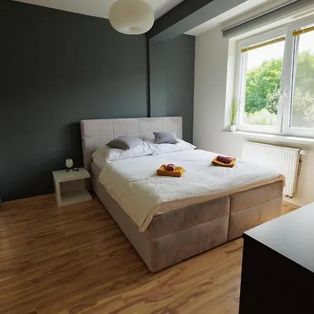 Moderný S Vlastným Parkovaním V Blízkosti Prírody *