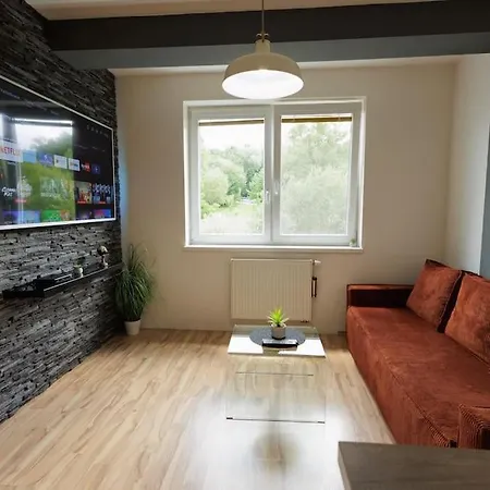 Moderny S Vlastnym Parkovanim V Blizkosti Prirody Appartement Žilina